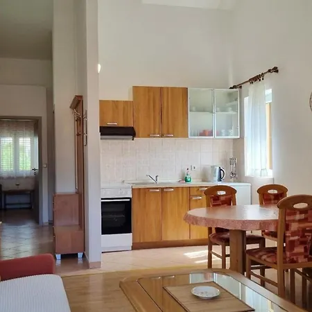 Apartment In Mit Eigenem Balkon - B59637 *