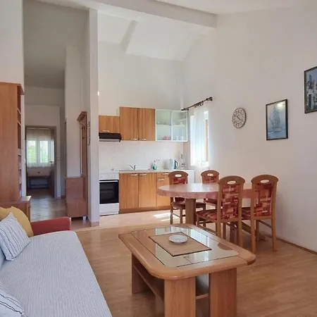 Apartment In Mit Eigenem Balkon - B59637 *