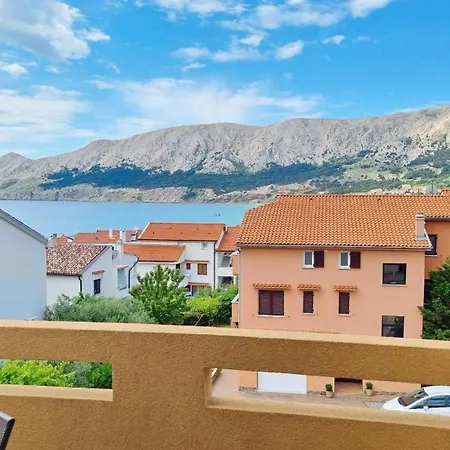 In Mit Eigenem Balkon - B59637
